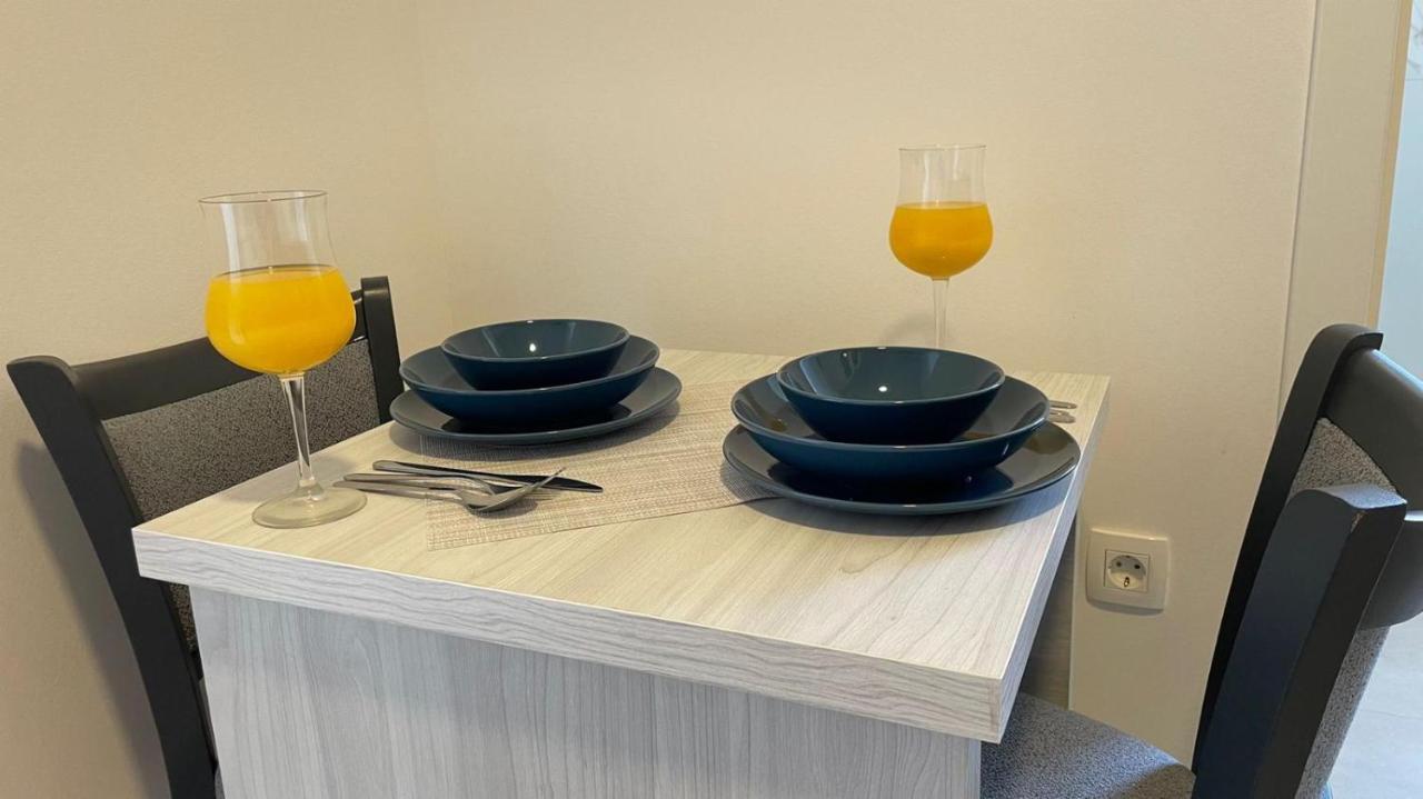 Studio Apartmani Kaja I Iva 锡尼 外观 照片